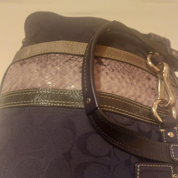 COACH AUTHENTIC SIGNATURE BROWN BY PYTHON - Picture 5 of 16